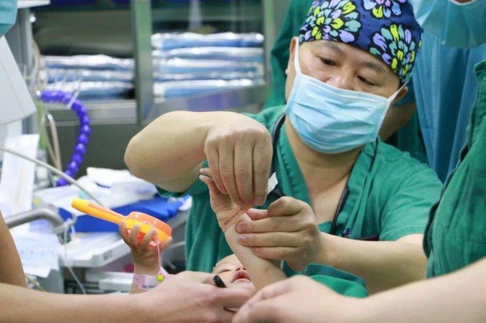 武宣县妇婴监护型护送
